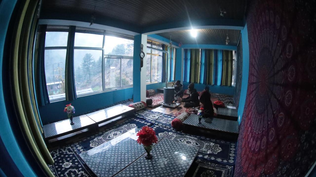 Snow View Guest House Kasol Esterno foto